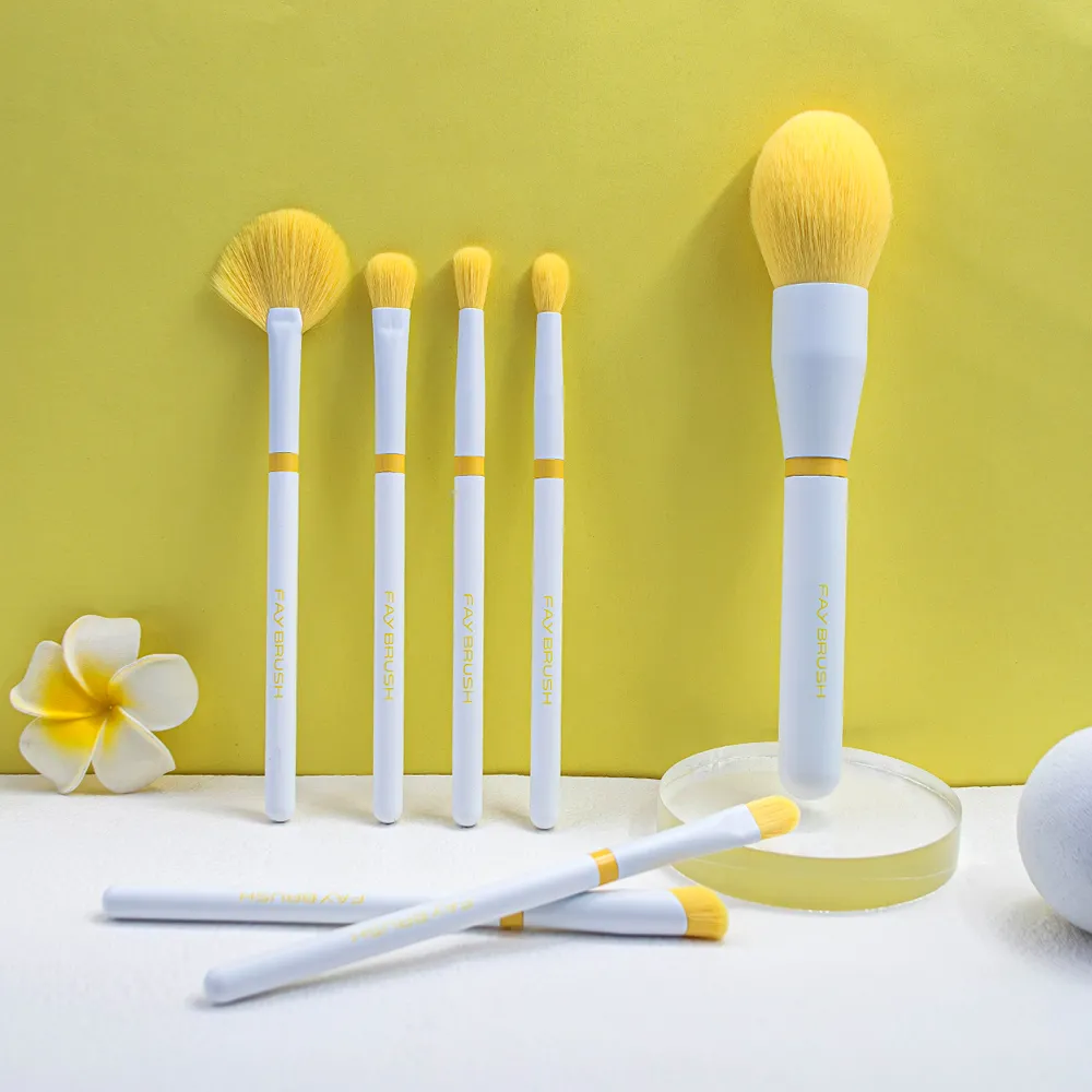 makeup brushes supplier